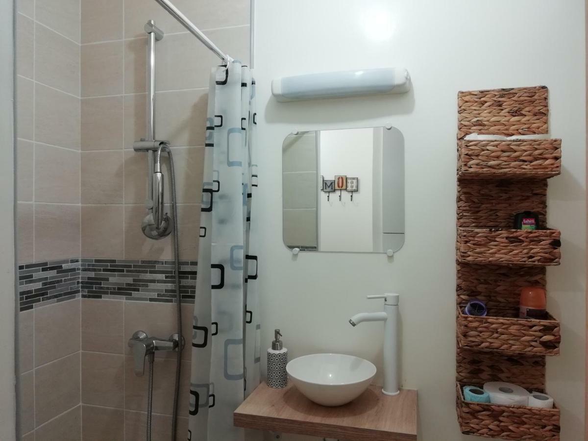 Chic Studio Near Paris Apartment Saint-Denis  Ngoại thất bức ảnh